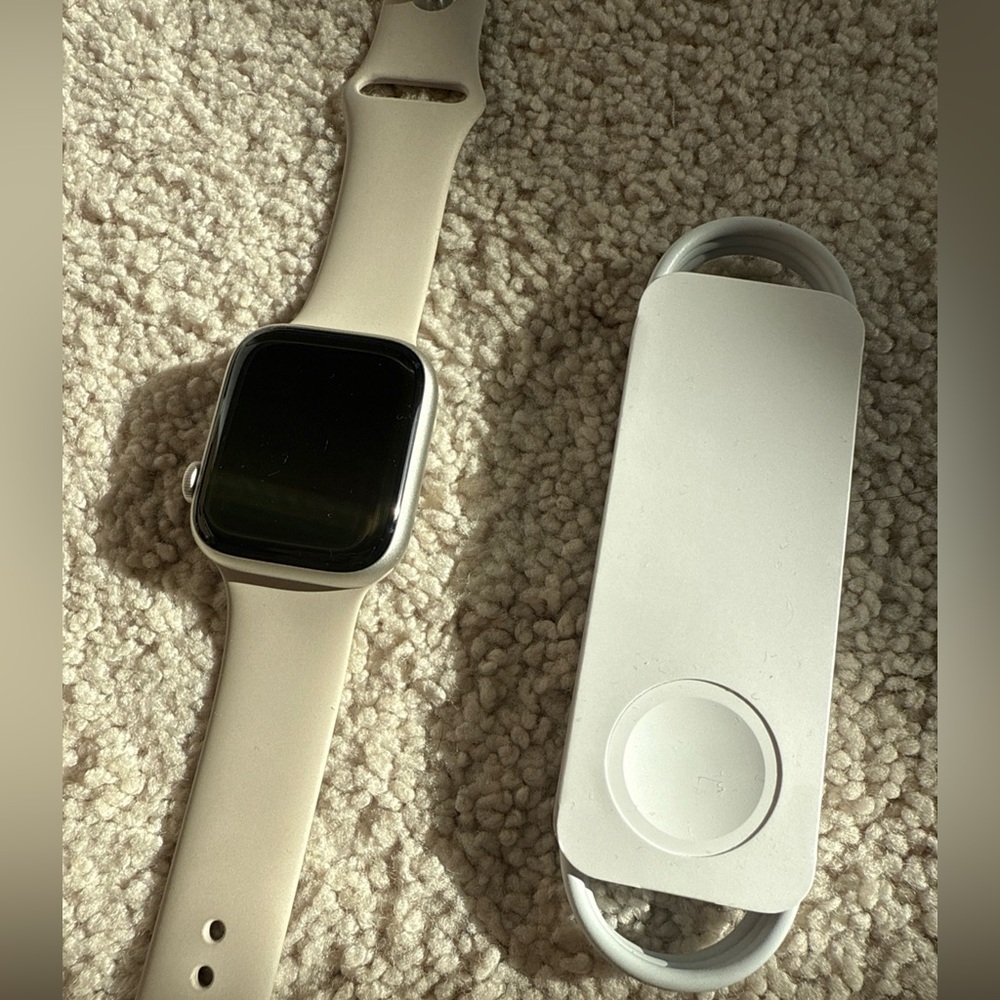 Apple Watch Series 8 45mm Starlight GPS